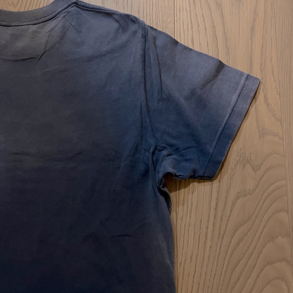 Hollister men’s distressed graphic TShirt - Picture 12 of 14